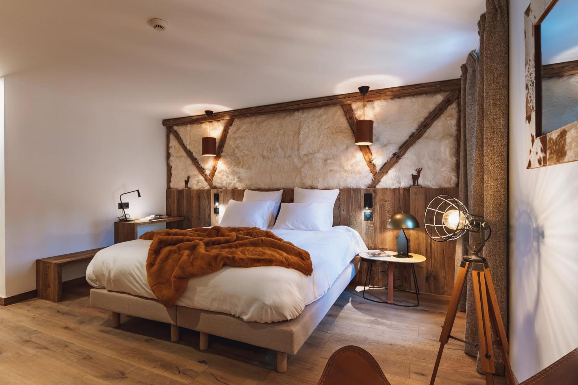 Grand Hotel L'Ermitage Font-Romeu-Odeillo-Via ภายนอก รูปภาพ
