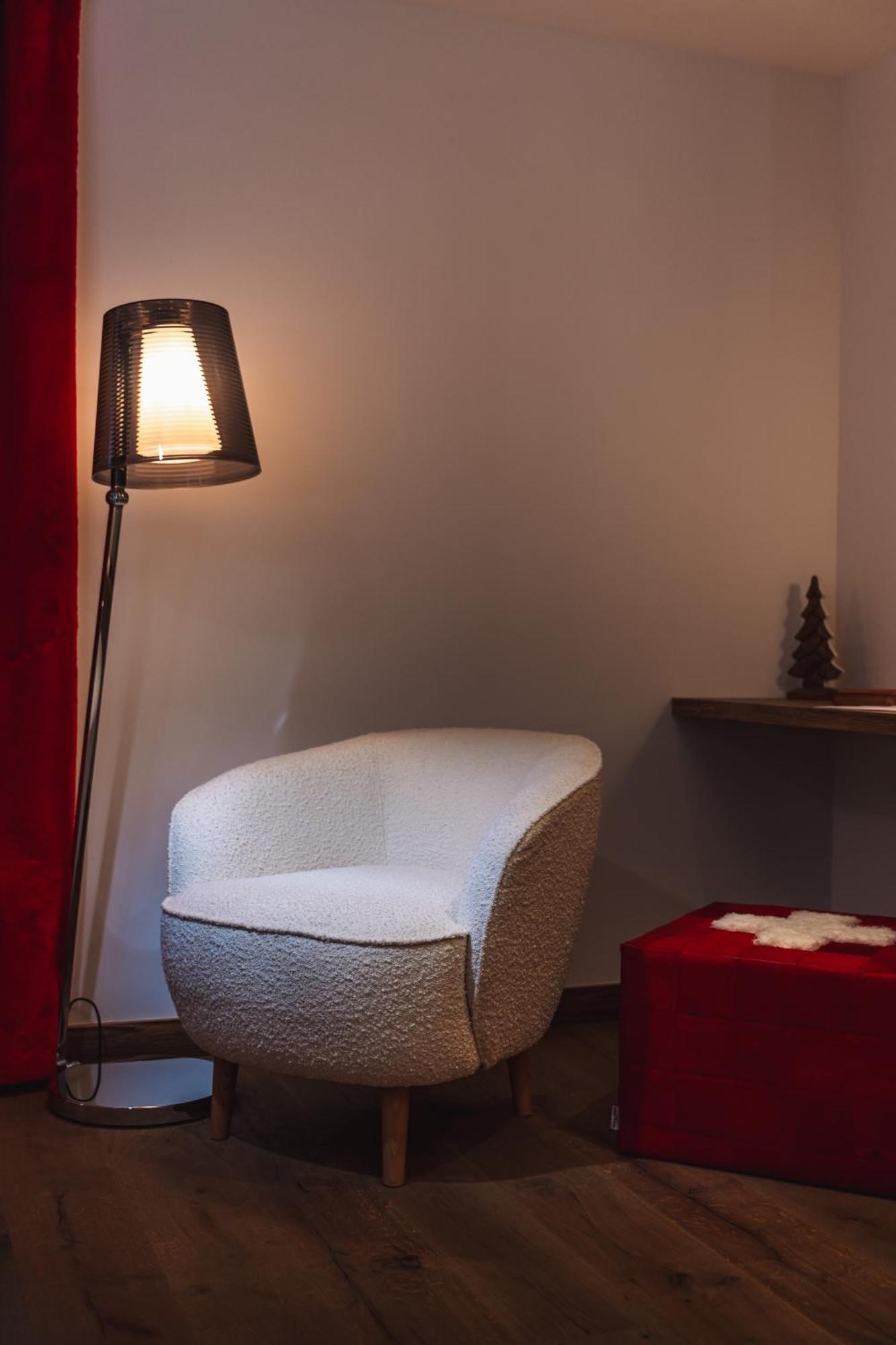 Grand Hotel L'Ermitage Font-Romeu-Odeillo-Via ภายนอก รูปภาพ