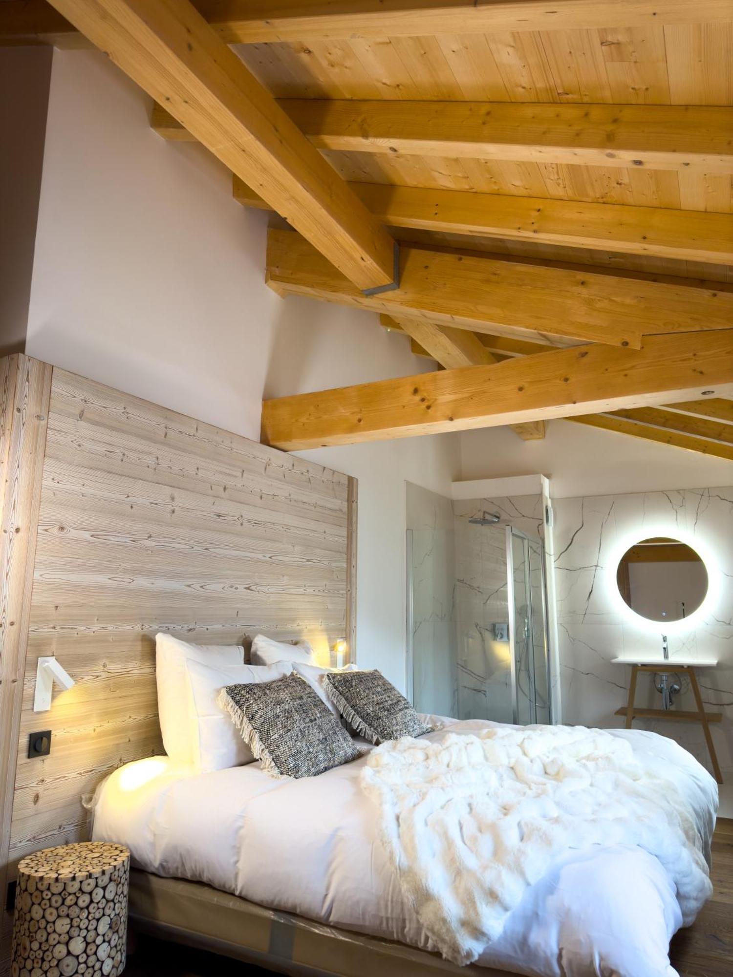 Grand Hotel L'Ermitage Font-Romeu-Odeillo-Via ภายนอก รูปภาพ