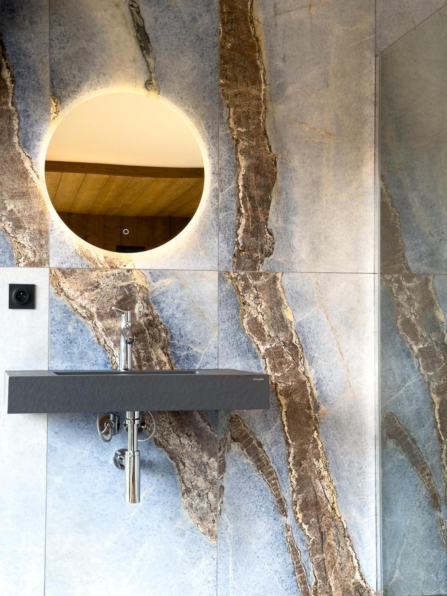 Grand Hotel L'Ermitage Font-Romeu-Odeillo-Via ภายนอก รูปภาพ
