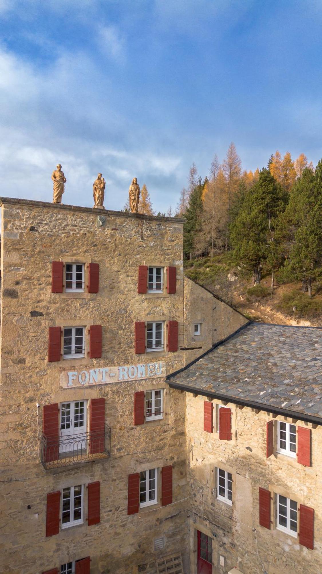 Grand Hotel L'Ermitage Font-Romeu-Odeillo-Via ภายนอก รูปภาพ